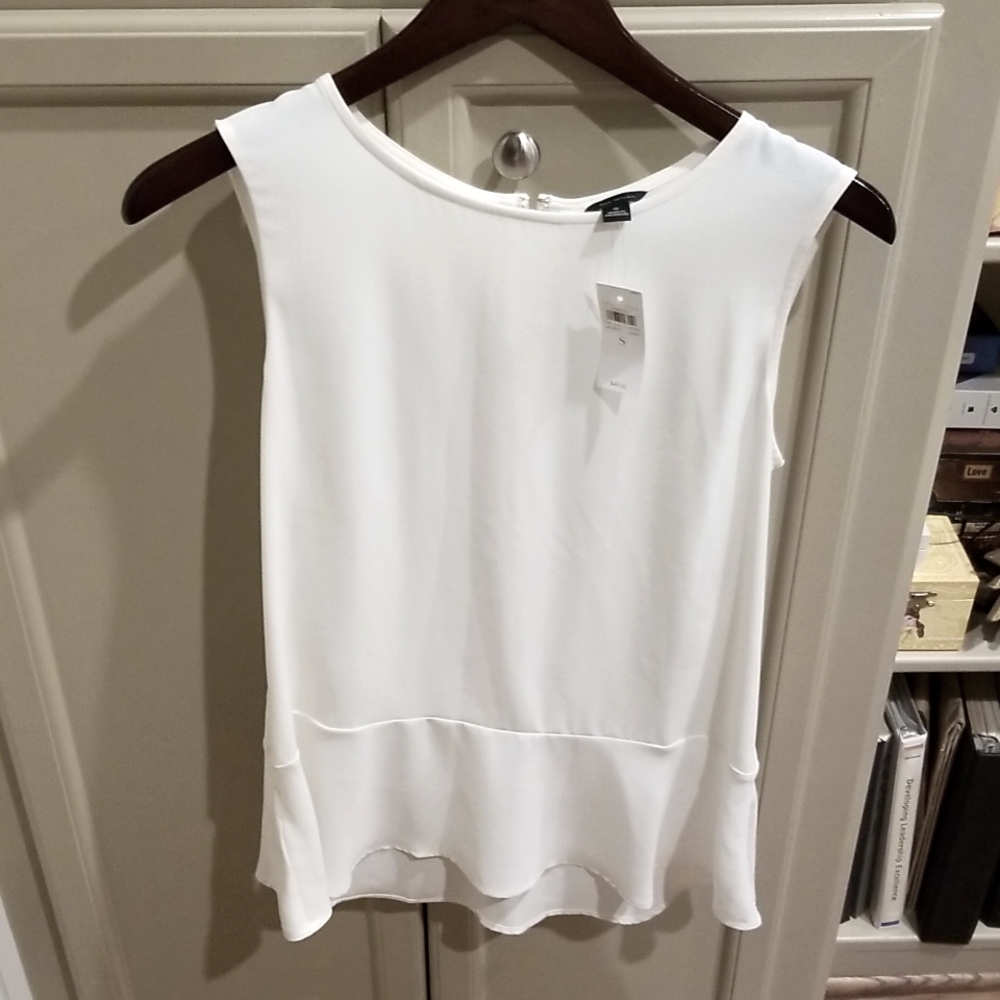 NWT Ann Taylor Sleeveless Blouse, Cream, Small